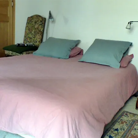 Vakantiehuis Spacious House With Garden In Ollioules